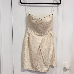 Strapless Formal Dress